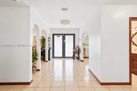 19901 Highland Lakes Blvd, Miami FL - photo 9 of 44