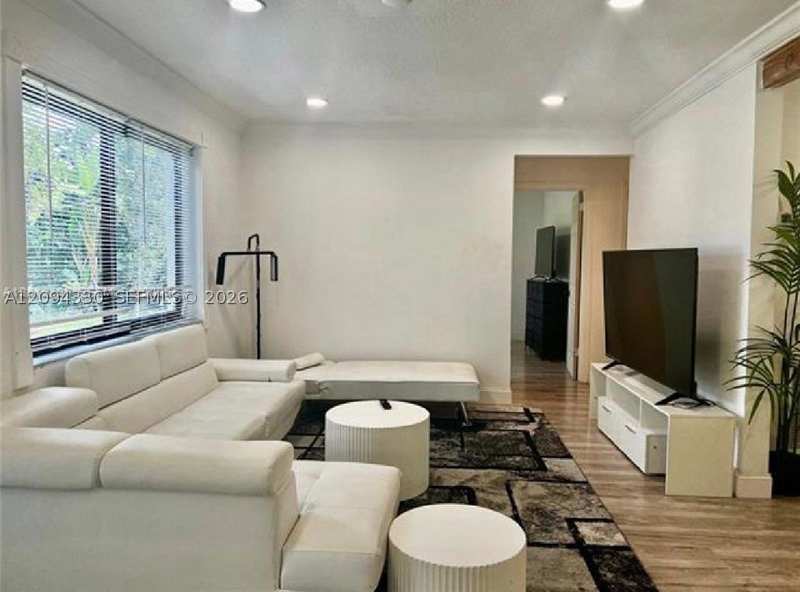 5 bedroom SingleFamilyResidence at 12040 N Miami Av, Overbrook Shores No-2, North Miami — photo 1