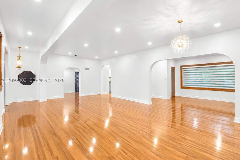 4 bedroom SingleFamilyResidence at 405 NE 150th St, Bisc Gardens Sec D, Miami — photo 5