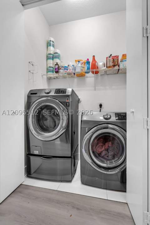 10365 NW 66th St, Doral FL - photo 12 of 16