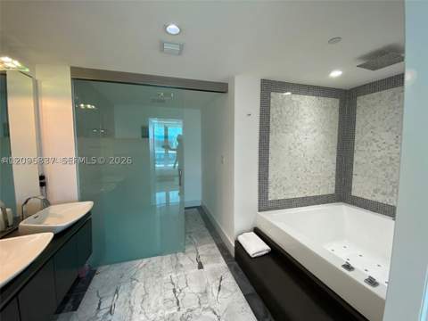 200 Biscayne Boulevard Way 4011, Miami FL - photo 15 of 27