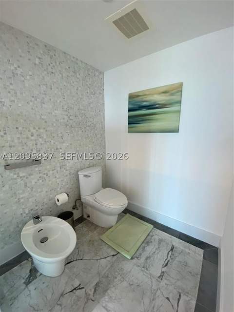 200 Biscayne Boulevard Way 4011, Miami FL - photo 16 of 27