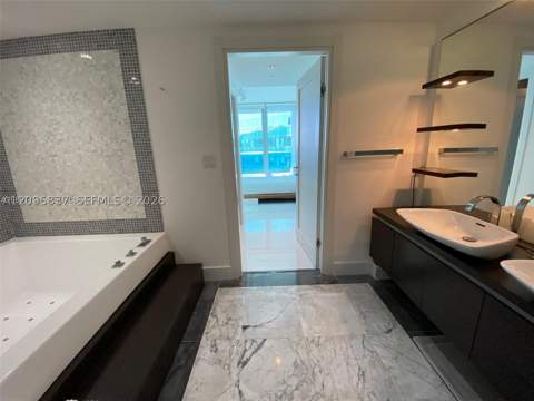 200 Biscayne Boulevard Way 4011, Miami FL - photo 17 of 27