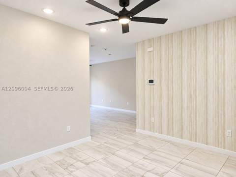2419 SE 11th St, Homestead FL - photo 11 of 34