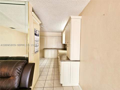 4596 E 8th Ct, Hialeah FL - photo 12 of 28