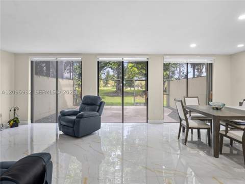 3325 Torremolinos Ave C-44, Doral FL - photo 15 of 36