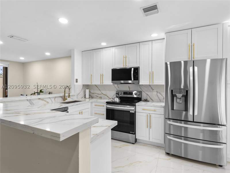 3 bedroom Townhouse at 3325 Torremolinos Ave C-44, Costa Del Sol Condo O, Doral — photo 3