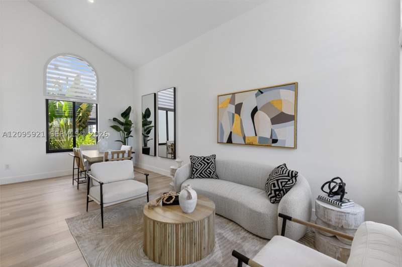 4 bedroom SingleFamilyResidence at 1140 SW 85th Ct, P A A Sub, Miami — photo 3