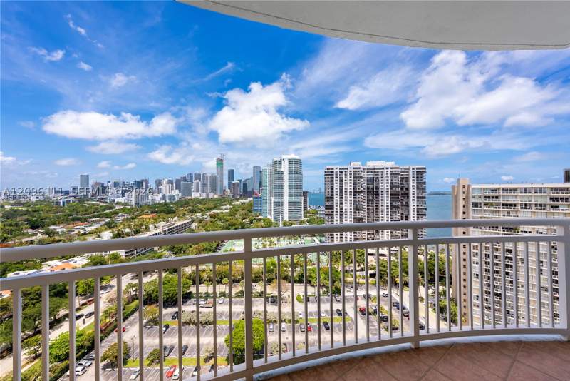 2 bedroom Condominium at 2475 Brickell Ave 2206, The Metropolitan Condo, Miami — photo 3