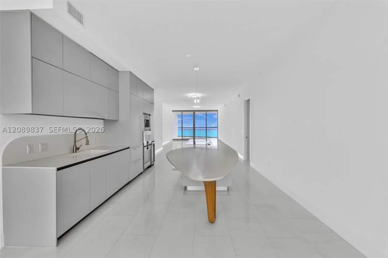 3 bedroom Condominium at 16901 Collins Ave 2003, Jade Signature Condo, Sunny Isles Beach — photo 5
