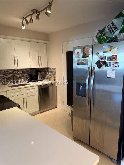 10101 E Bay Harbor Dr 210, Bay Harbor Islands FL - photo 8 of 17