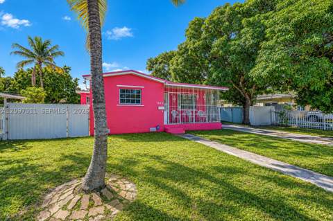 940 NW 135th St, North Miami FL - photo 7 of 51