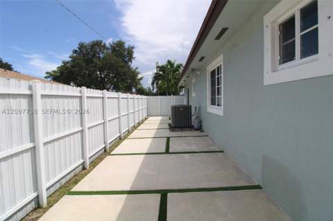3481 NW 212th St, Miami Gardens FL - photo 11 of 51