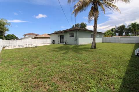 3481 NW 212th St, Miami Gardens FL - photo 13 of 51