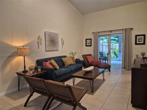 1246 NE 32nd Ave, Homestead FL - photo 7 of 21