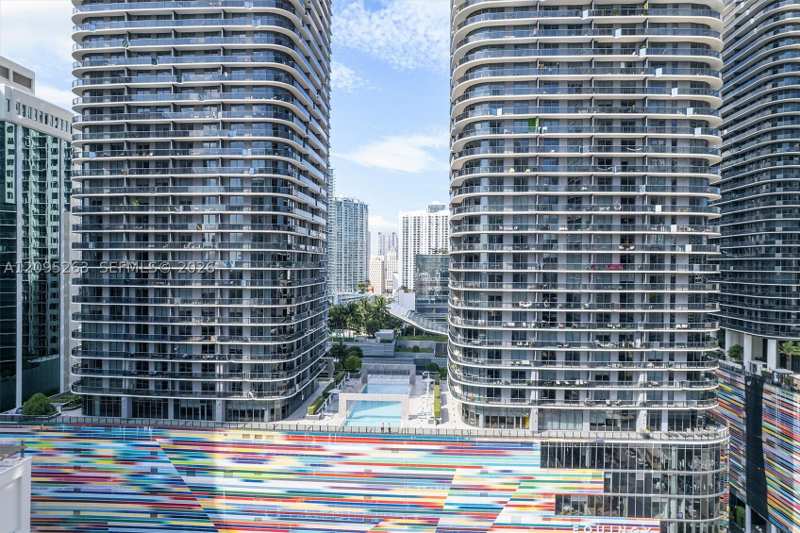 1 bedroom Condominium at 45 SW 9th St 1005, Brickell Heights East Con, Miami — photo 1
