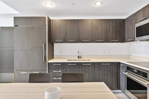 45 SW 9th St 1005, Miami FL - photo 10 of 31