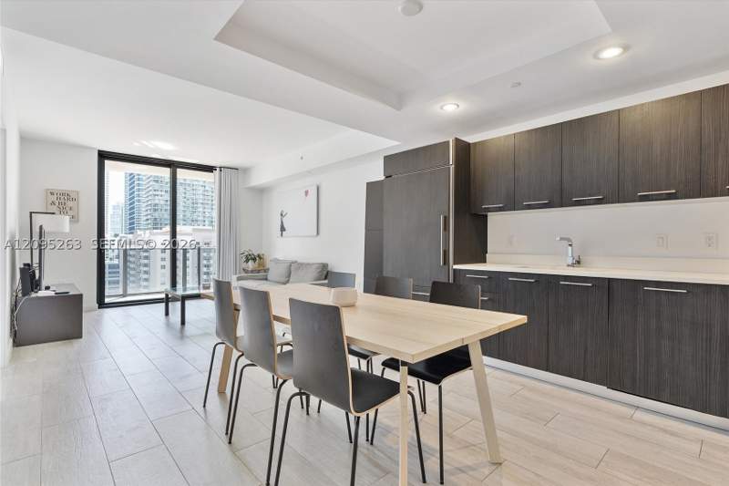 1 bedroom Condominium at 45 SW 9th St 1005, Brickell Heights East Con, Miami — photo 3