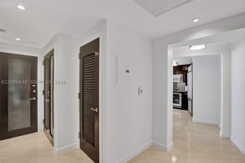 4391 Collins Ave 913/914, Miami Beach FL - photo 21 of 96