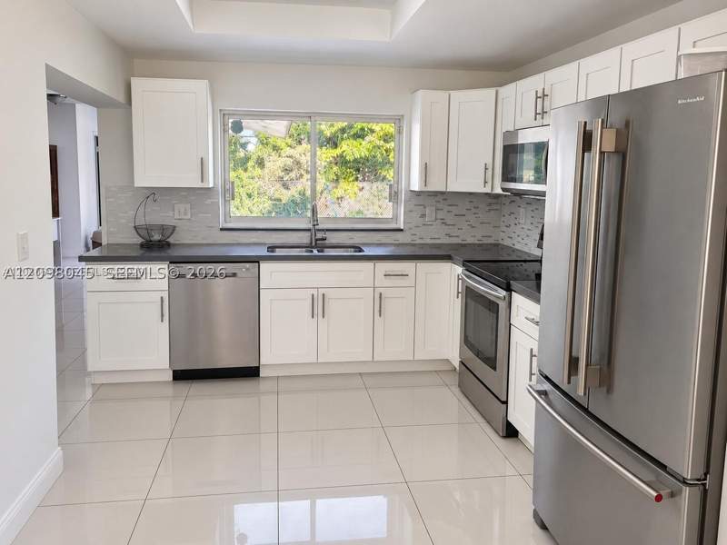 4 bedroom SingleFamilyResidence at 8981 SW 57th Ter, Darlington Manor, Miami — photo 5