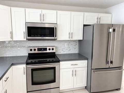 8981 SW 57th Ter, Miami FL - photo 6 of 23