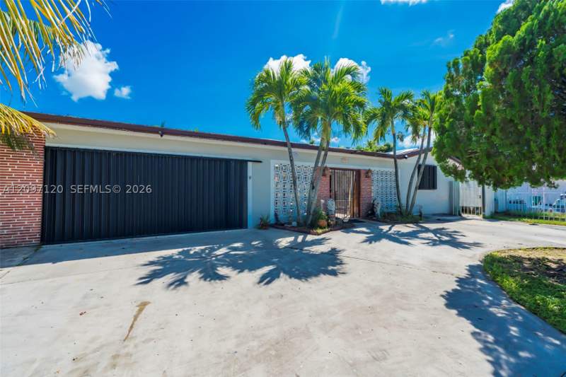 4 bedroom SingleFamilyResidence at 17731 SW 112th Ave, Green Hills Sec 2, Miami — photo 2