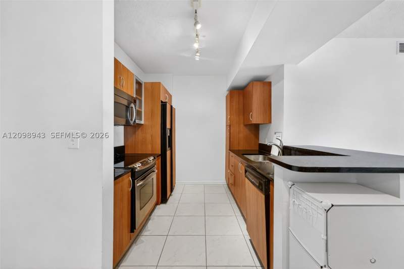 2 bedroom Condominium at 18800 NE 29th Ave 904, Venture At Aventura East, Aventura — photo 5