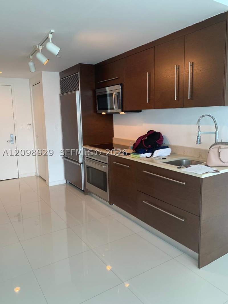 1 bedroom Condominium at 495 Brickell Ave 5506, Icon Brickell No Two, Miami — photo 2