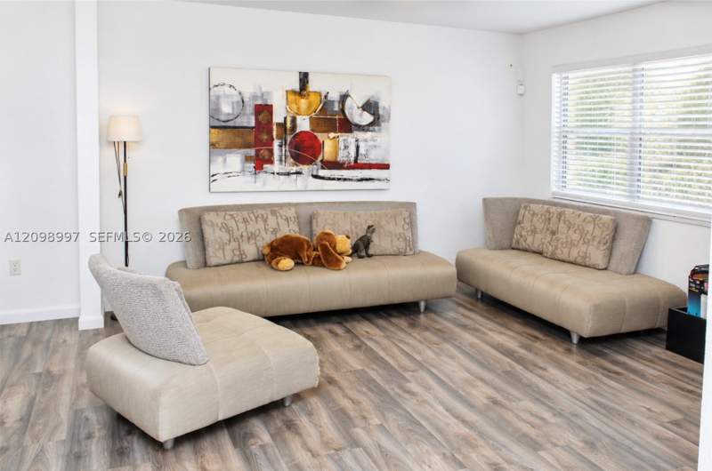 4 bedroom SingleFamilyResidence at 13601 Harrison St, 10th Addn To Richmond Hei, Miami — photo 4
