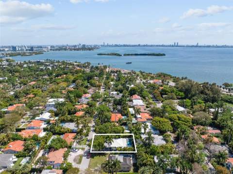 830 NE 72nd St, Miami FL - photo 16 of 18