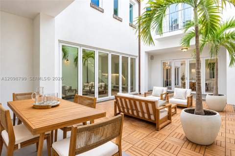 533 Anastasia Ave 533, Coral Gables FL - photo 16 of 36