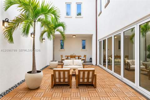 533 Anastasia Ave 533, Coral Gables FL - photo 17 of 36