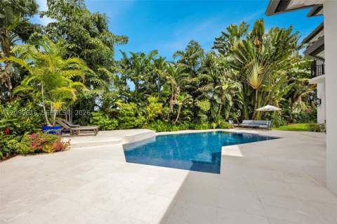 9461 SW 103rd St, Miami FL - photo 9 of 42