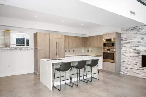 455 NE 39th St 202, Miami FL - photo 19 of 71