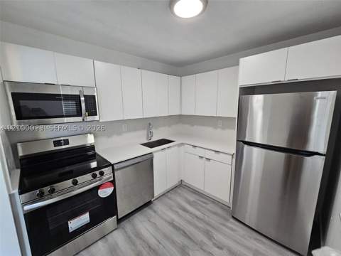 9440 Fontainebleau Blvd 203, Miami FL - photo 13 of 27
