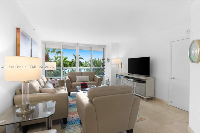 2 bedroom Condominium at 21205 Yacht Club Dr 504, North Tower At The Point, Aventura — photo 5