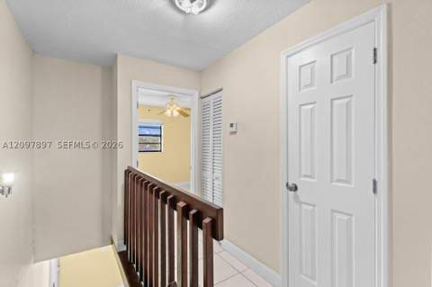 5953 W 28th Ave 24, Hialeah FL - photo 18 of 38