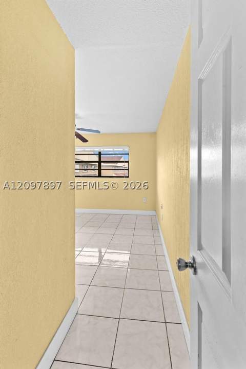 5953 W 28th Ave 24, Hialeah FL - photo 19 of 38