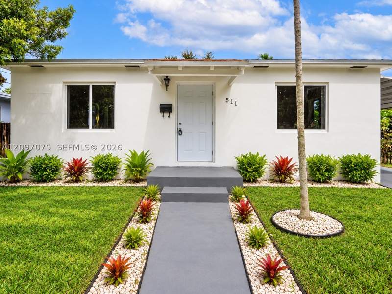 2 bedroom SingleFamilyResidence at 511 NE 131st St, Griffing Biscayne Pk Esta, North Miami — photo 4