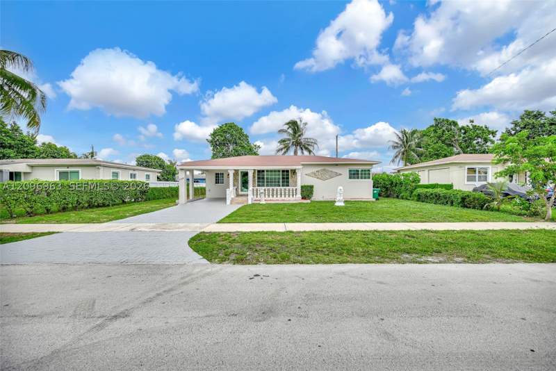 3 bedroom SingleFamilyResidence at 1135 NW 109th St, 6th Addn To Lawndale, Miami — photo 2