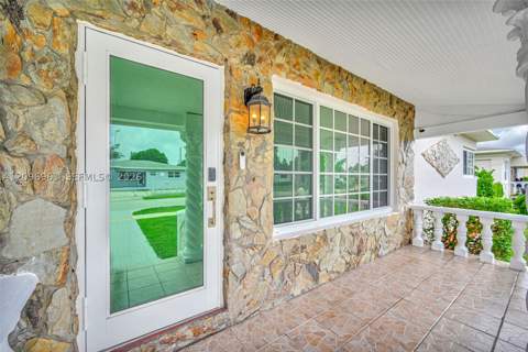 1135 NW 109th St, Miami FL - photo 8 of 44