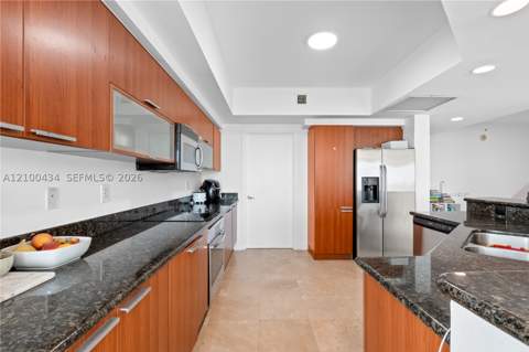 14951 Royal Oaks Ln 709, North Miami FL - photo 12 of 38