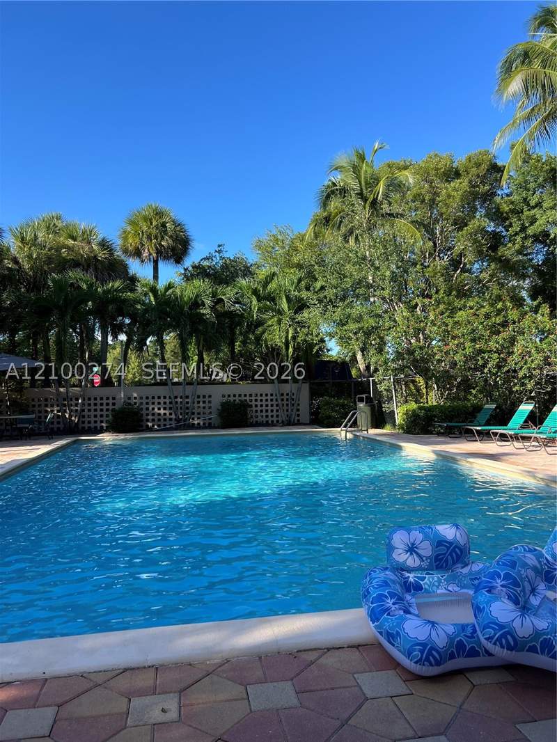 3 bedroom Townhouse at 14347 SW 97th Ln, Kendall Center, Miami — photo 2