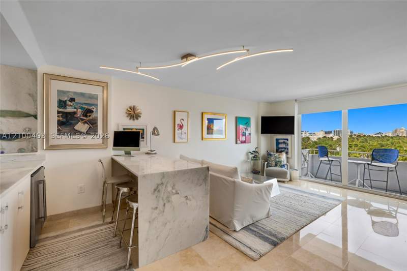 0 bedroom Condominium at 465 Ocean Dr 718, Royal Atlantic Condo, Miami Beach — photo 4