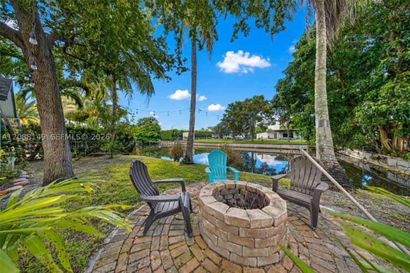 4 bedroom SingleFamilyResidence at 8315 SW 99th Ct, Heftler Homes Sunset Park, Miami — photo 2