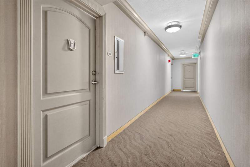 1 bedroom Condominium at 3625 N Country Club Drive 1807, Aventura Eldorado Condo, Aventura — photo 3