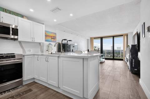 3625 N Country Club Drive 1807, Aventura FL - photo 6 of 43