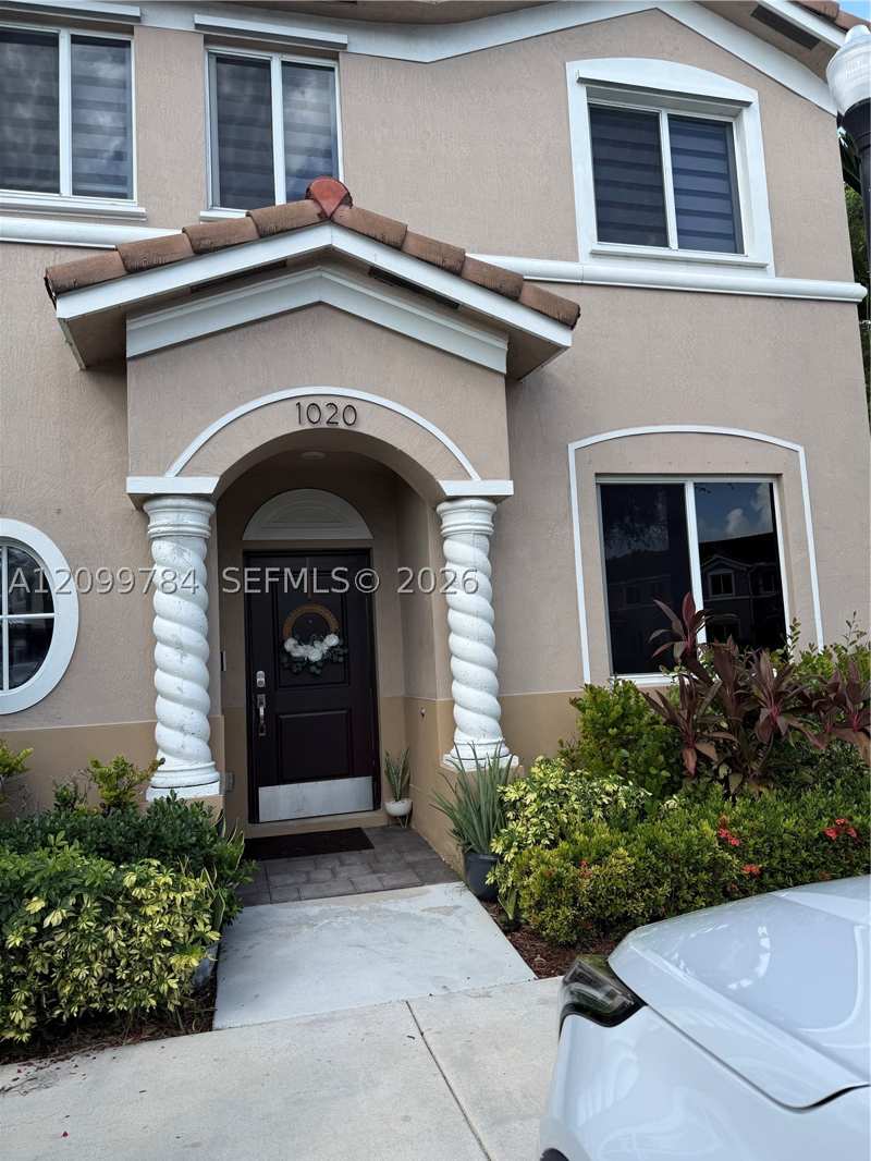 4 bedroom Townhouse at 1020 SE 23rd Ter, Towns At Seascape, Homestead — photo 1