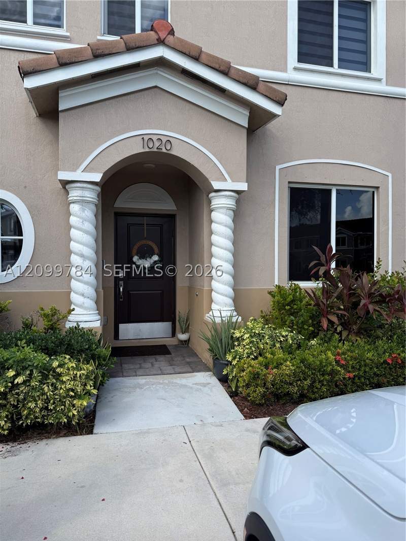 4 bedroom Townhouse at 1020 SE 23rd Ter, Towns At Seascape, Homestead — photo 2