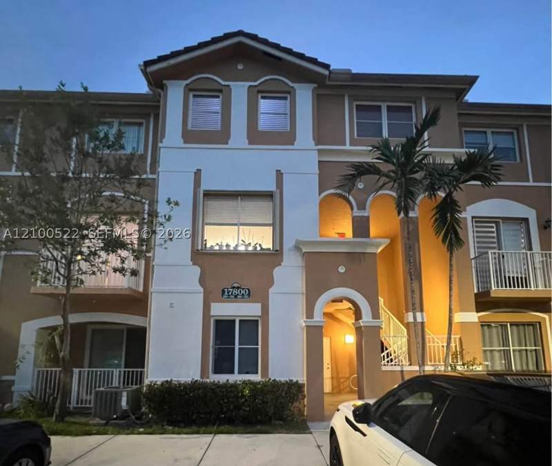2 bedroom Condominium at 17800 NW 73rd Ave 205-21, Shoma Homes At Country Cl, Hialeah — photo 2